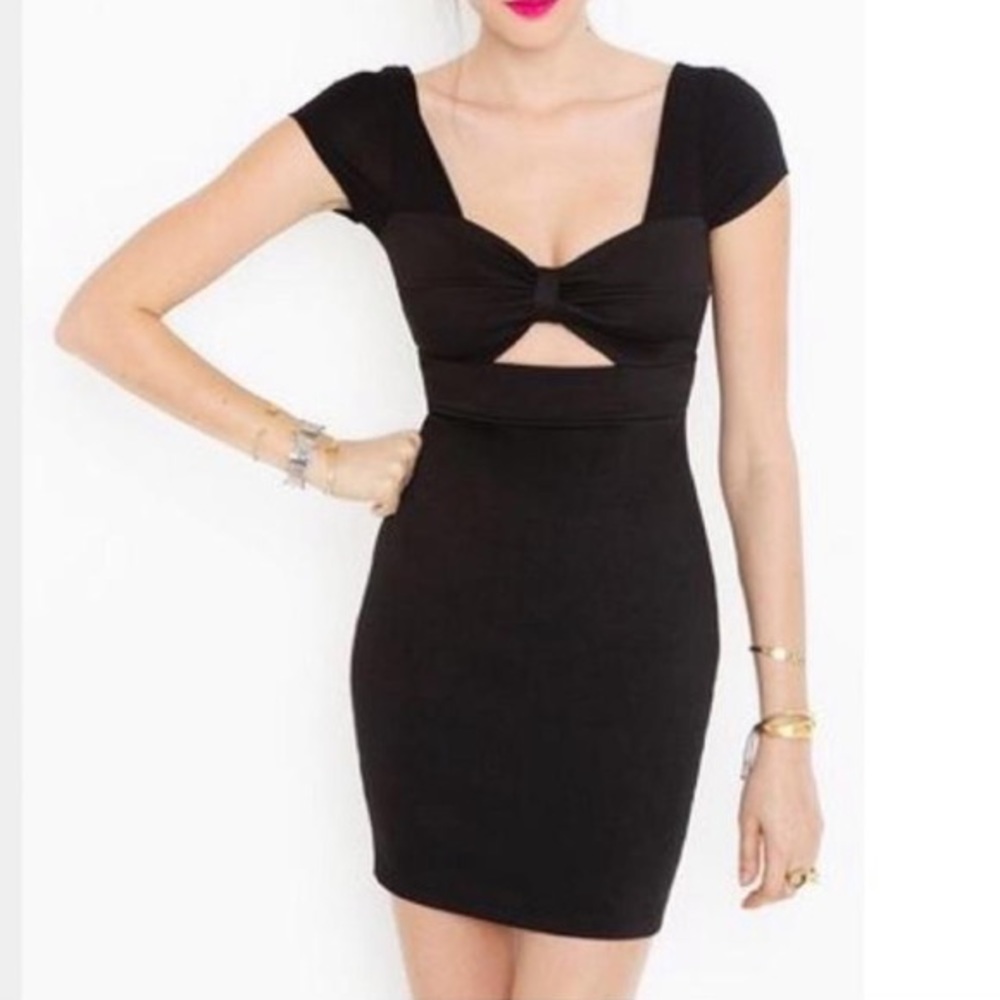 🖤MINKPINK🖤BLACK KEYHOLE AND OPEN BACK DRESS🖤 - Picture 1 of 7